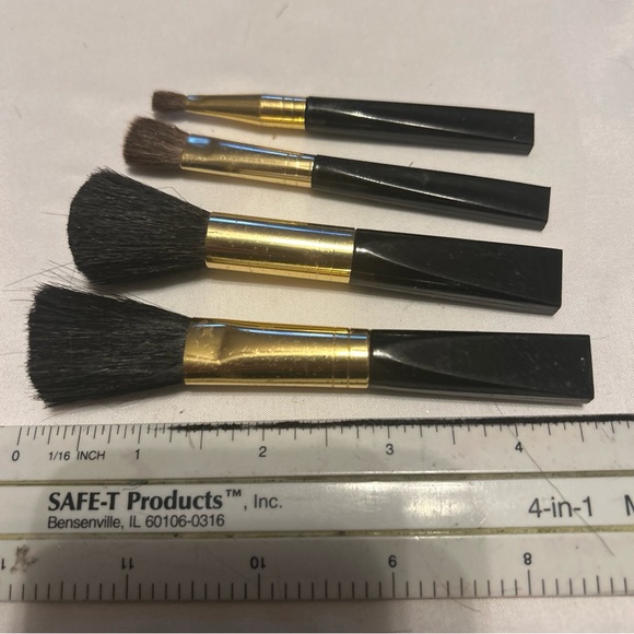Cosmetic Makeup Brush Set of 4 Assorted Size Black Handles W/gold New See Size - Picture 2 of 11